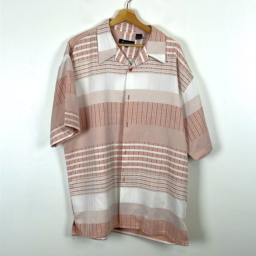 Montique Mens XL Button Down Peach Pink Short Sleeve Business Relaxed Fit Shirt